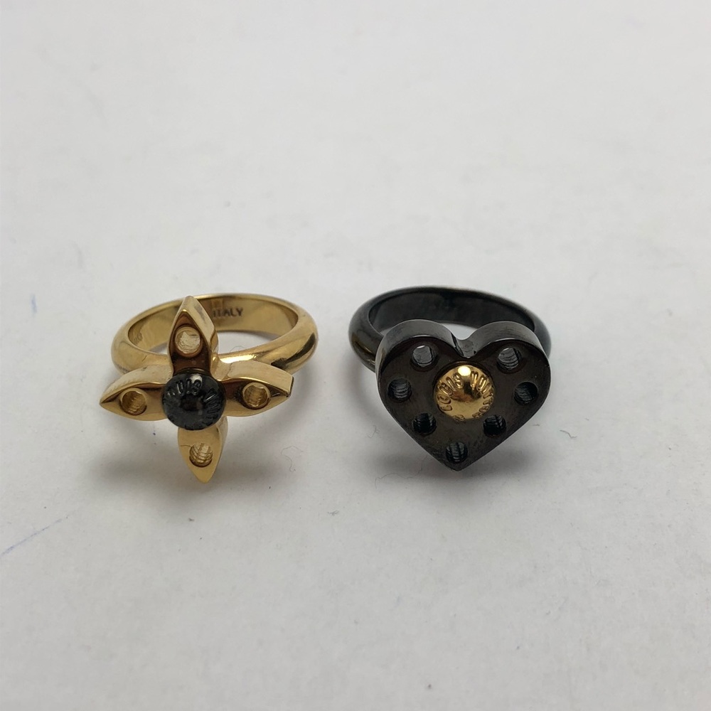 LV emblem ring set!